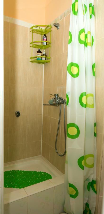 Кімнати В Центрі Hotell Uzjhorod Exteriör bild