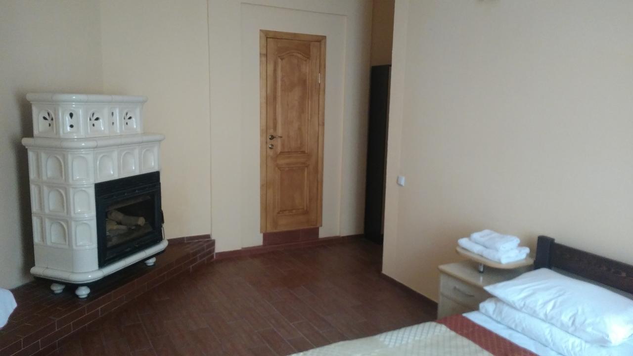 Кімнати В Центрі Hotell Uzjhorod Exteriör bild